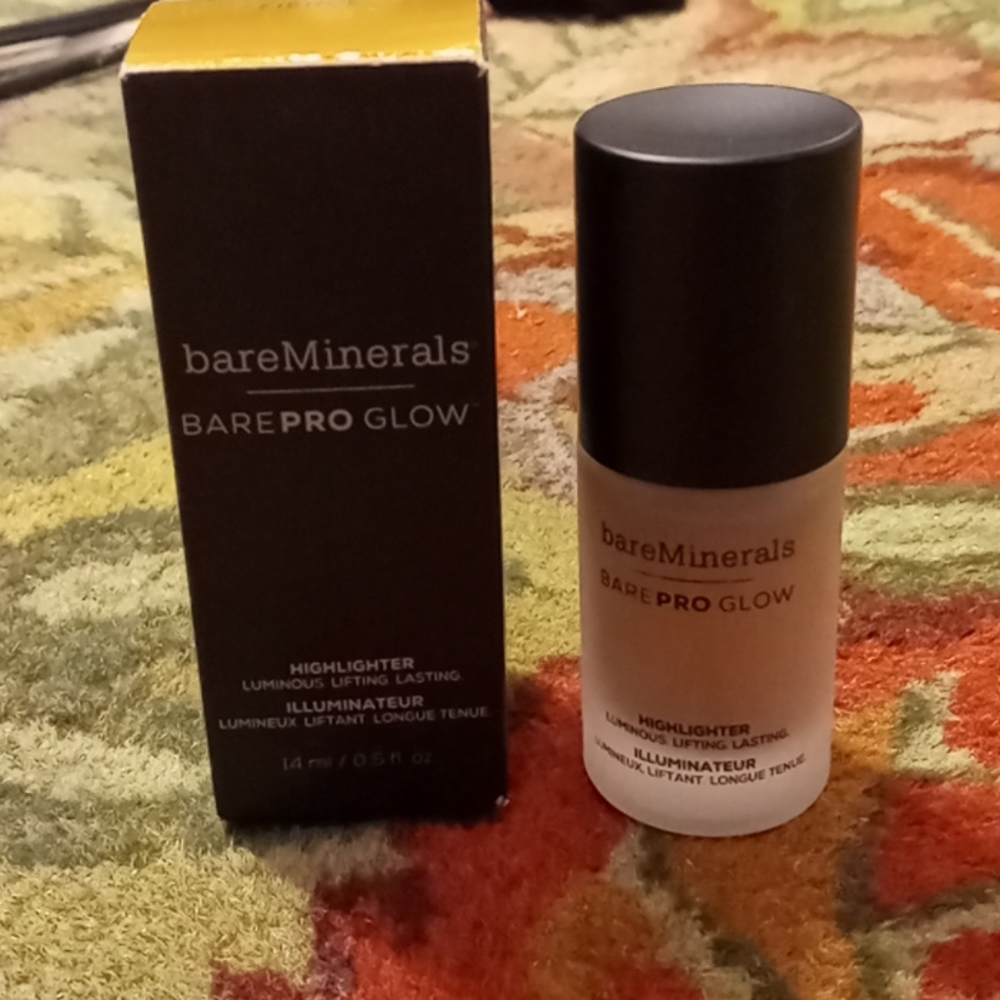 Bare Minerals highlighter- fierce